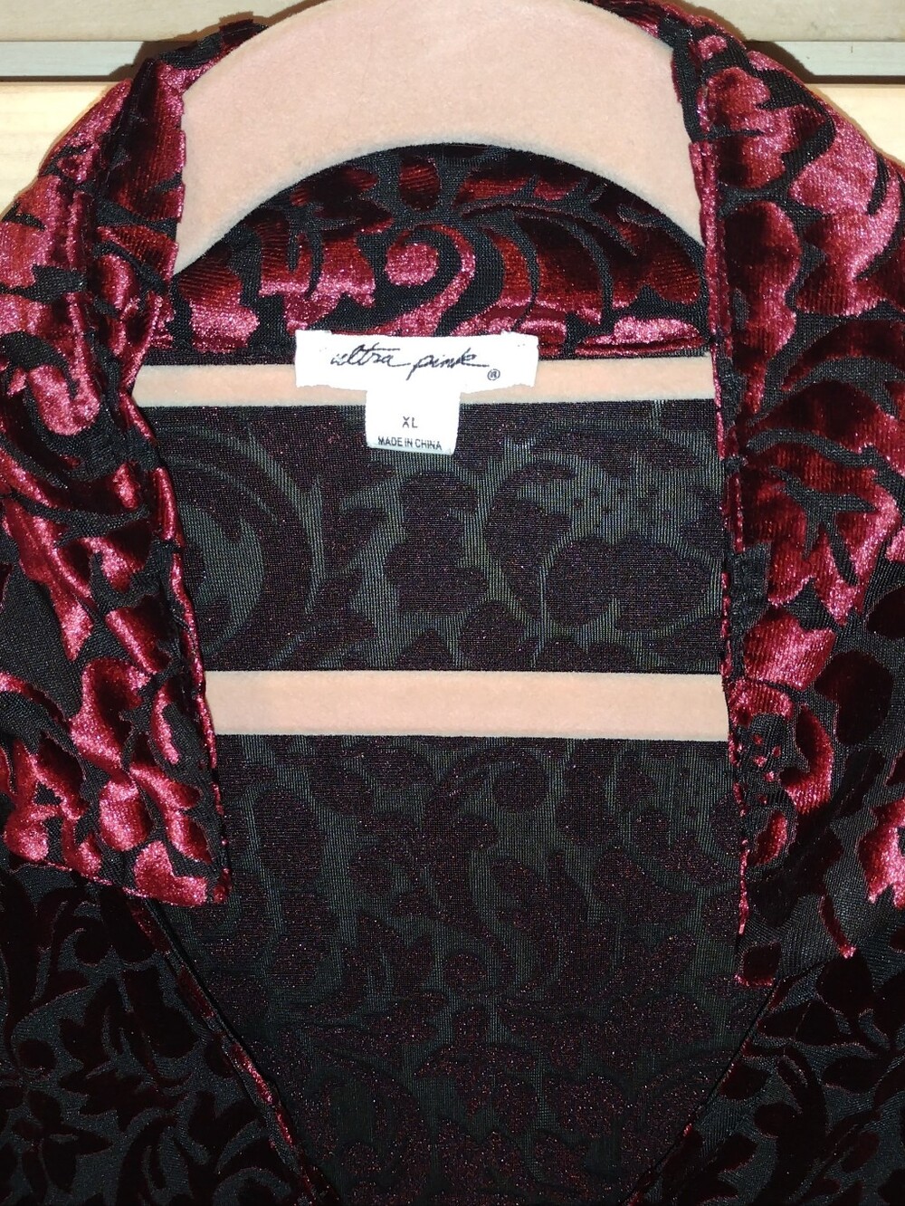 💋 Vampy Red Velvet Floral Burnout Fairy Goth Top with Bell Sleeves - Picture 11 of 12